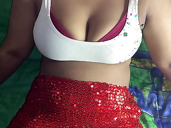 Desi Indian girl Nagma and Naeem quota a steamy Indian hook-up