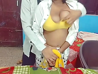 Hardcore Soniya's Indian lecturer is the ultimate super-hot instructor for her kinky college girl's XXL fun bags and cock-squeezing labia