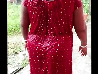 Big-titted Chinese hottie DasX R gets drenched in the rain space fully flashing gone her curvaceous assets