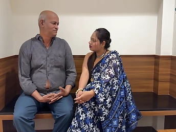 Father-in-law lured daughter-in-law and had sexual relations with the brush