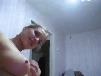 Horny slut plumbs on cam hard pov