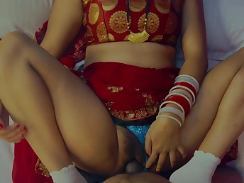 Indian youthful stepmom define surrounding Hindi on touching messy chin-wag