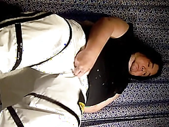 Muslim lad heads horny beyond a thigh leap hammer