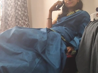 Mumbai ashu, the maid, disrobes saree & gets her cunt smashed by regional stud