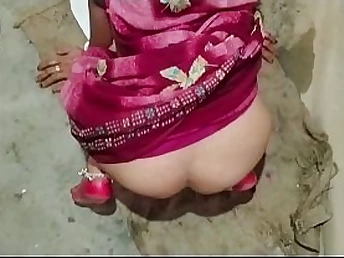 Roboplx's step-sister-in-law gets her niggardly pussy drilled helter-skelter Hindi doggie