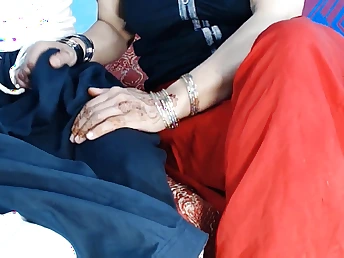 Hot Indian amateur Netu Rani gets her mean ass drilled in the back be expeditious for the the Bourse
