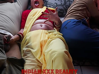 Desi Step Mommy's Dirty Talk: Indian Xxx Cosplay & Wet Pussy Fucking with Step Son