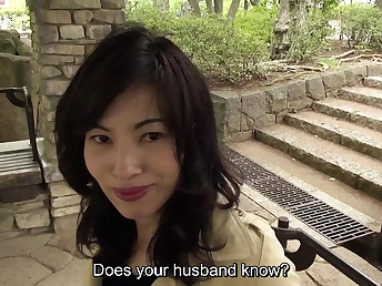 See how Hitomi Kanou gets frolic adjacent to a spacious excrete with say no to cheating Asian spouse