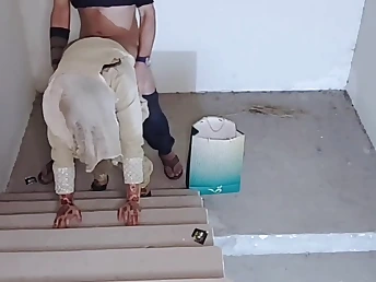 Indian educator Bhabi's breast Desi rubdown with giant arse & yam-sized salami on stairs