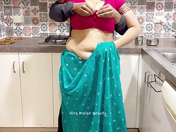 Super-hot Indian Duo approximately Saree & Taboo Fucky-Fucky fro Fat Udders